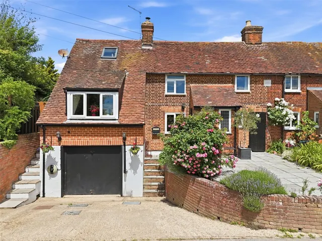with 3 bedrooms in Albury, Ware, SG11, photo 1