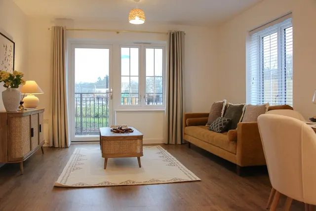Featherfall Road, Church Crookham, GU51, photo 2