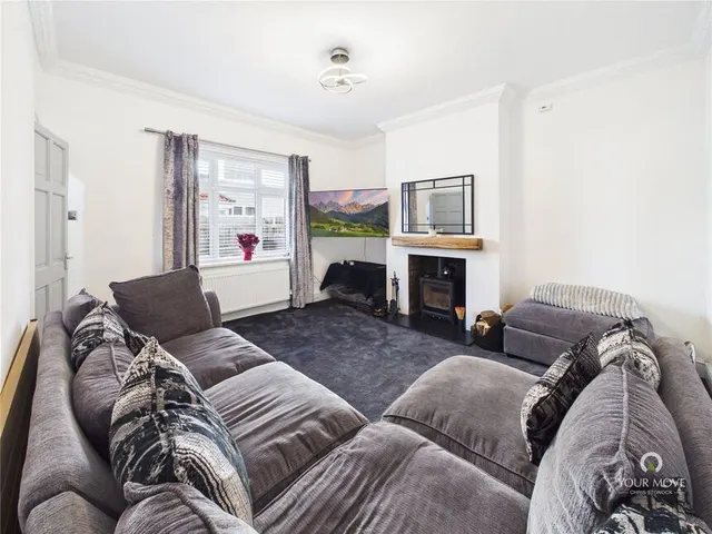 Clara Avenue, Shiremoor, NE27, photo 2