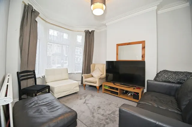 Photo 2 — Arabella Street, Cardiff, CF24