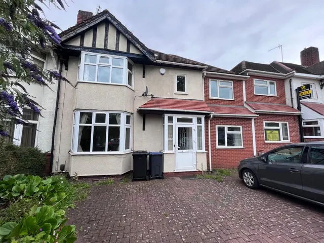Harborne Lane, Selly Oak, B29, photo 1