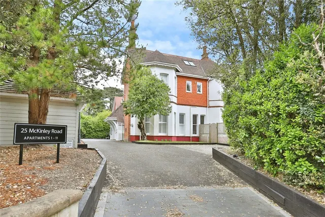 McKinley Road, Bournemouth, BH4, photo 1