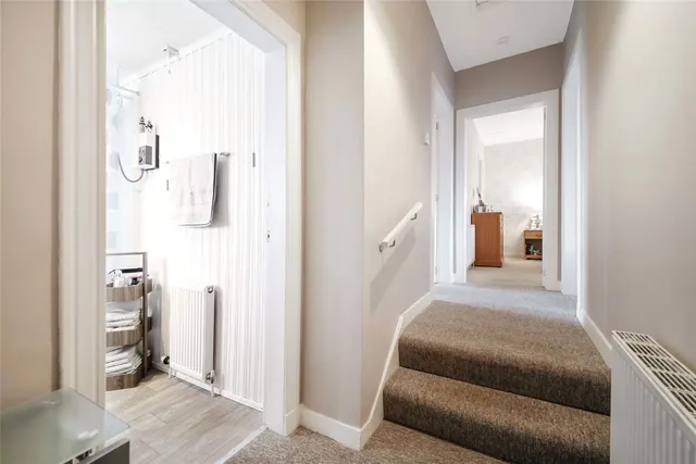 Photo 2 — Croftside Avenue, Glasgow, Lanarkshire, G44