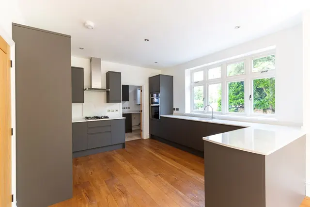 Coombe Lane, Bristol, BS9, photo 3