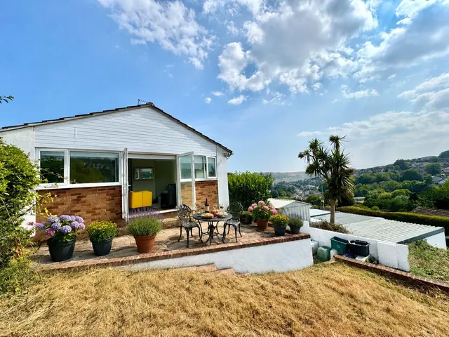 Soper Walk, Teignmouth, Devon, TQ14