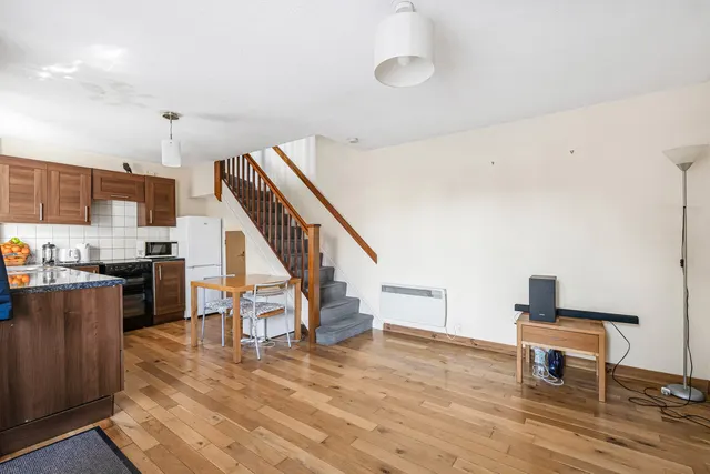 Windermere Close, Egham, TW20, photo 2