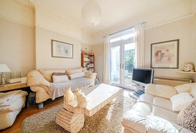 Photo 3 — Eridge Road, Tunbridge Wells, TN4 8HJ
