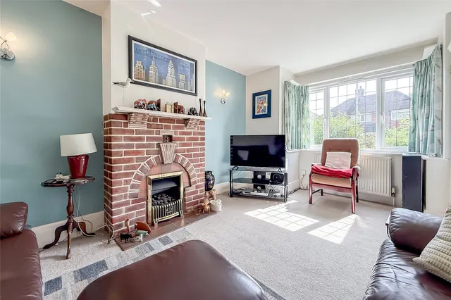 Photo 2 — Connaught Road, Harpenden, Hertfordshire, AL5 4TW