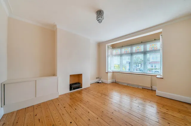 Clayfarm Road, London, SE9, photo 2