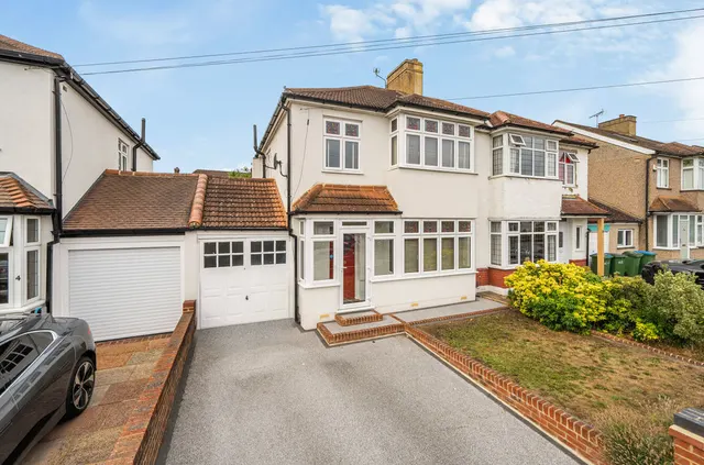 Clayfarm Road, London, SE9, photo 1