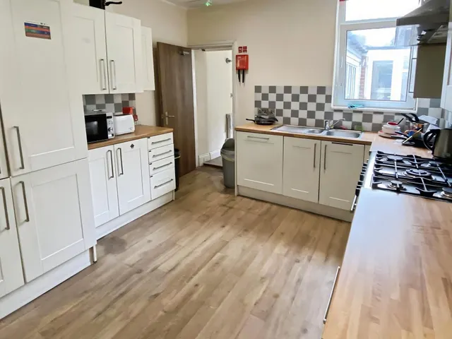 Newport, Lincoln, LN1, photo 2