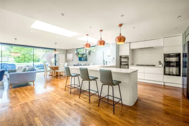 Photo 2 — Greenhill Road, Otford, Sevenoaks, Kent, TN14 5RR