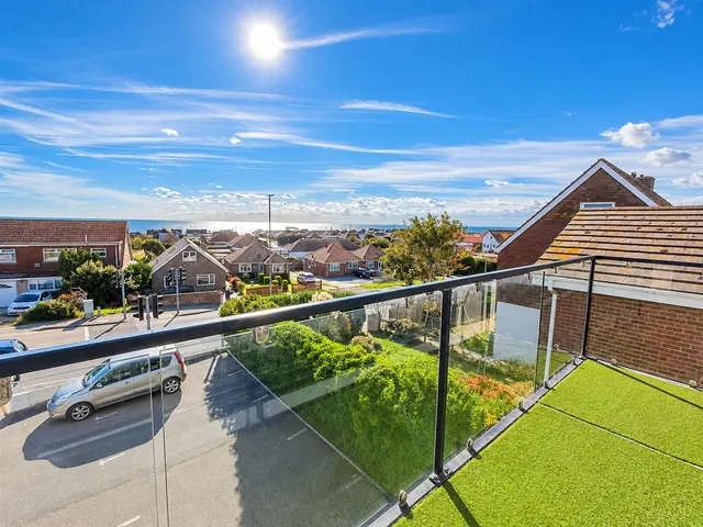 South Coast Road, Peacehaven, photo 3