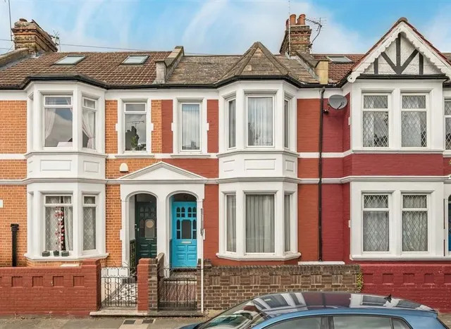 Eastcombe Avenue, Charlton, SE7, photo 1