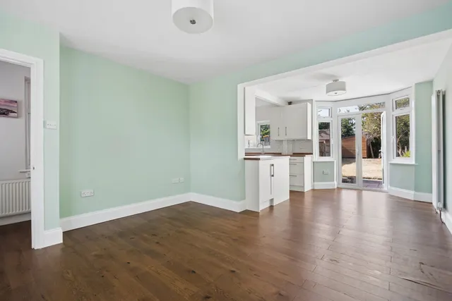 Bushey Mill Lane, Watford, WD24, photo 2