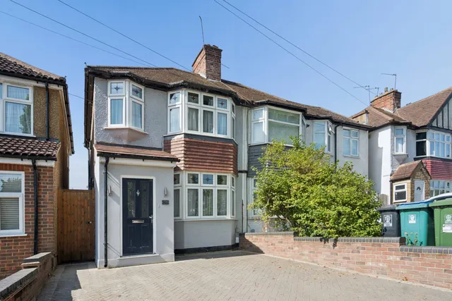 Bushey Mill Lane, Watford, WD24, photo 1