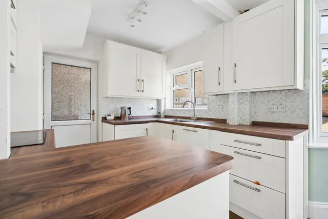 Bushey Mill Lane, Watford, WD24, photo 3