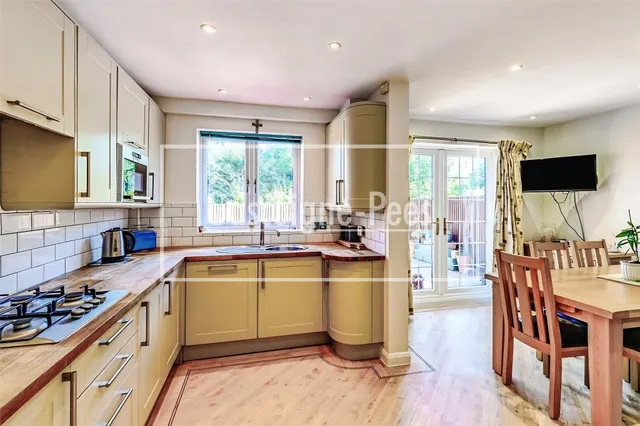 Ellingham road, KT9, photo 3