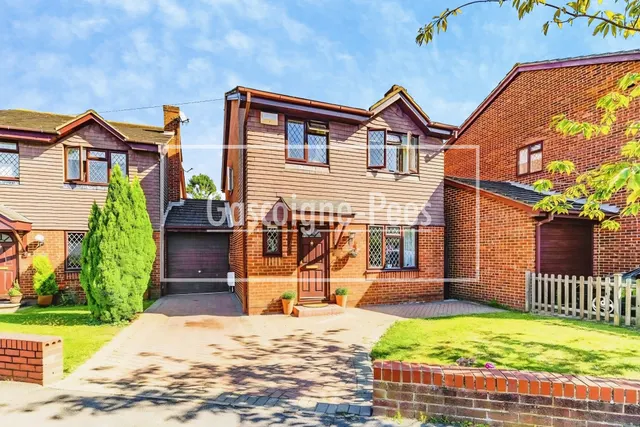 Ellingham road, KT9, photo 1