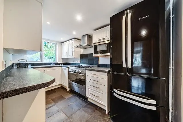 Swan Street, Kingsclere, RG20, photo 2