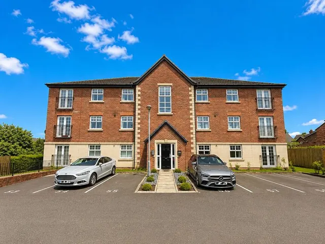 Regency Walk, Middlewich, CW10, photo 1