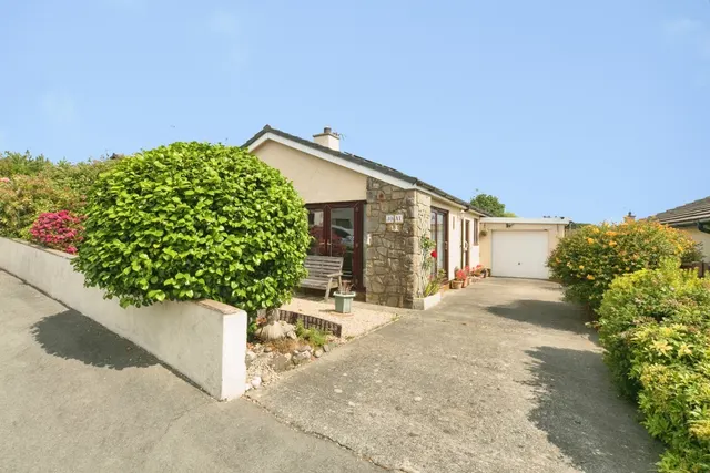 Crud Yr Awel, Newborough, LL61, photo 1