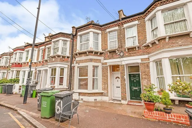 Childeric Road, London, SE14, photo 1