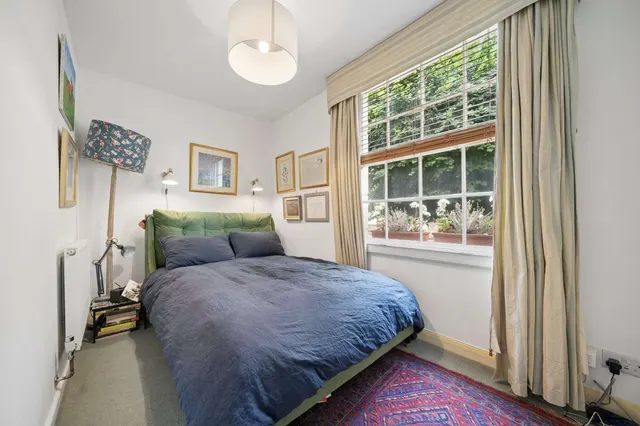 Photo 2 — Allfarthing Lane, London, SW18 2AJ
