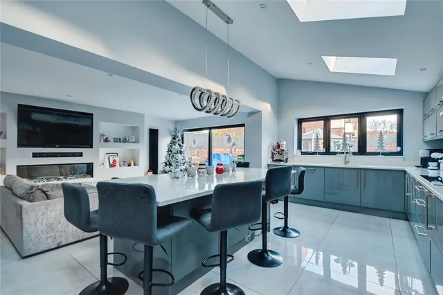 Bankfield Road, Liverpool, L13, photo 3