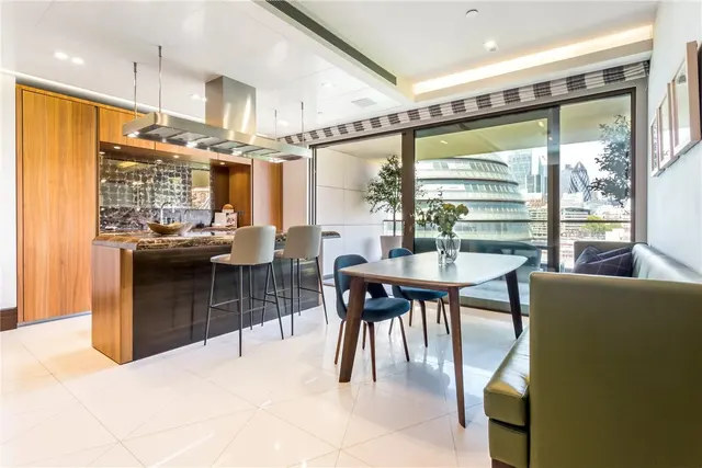 Crown Square, London Bridge, SE1, photo 3