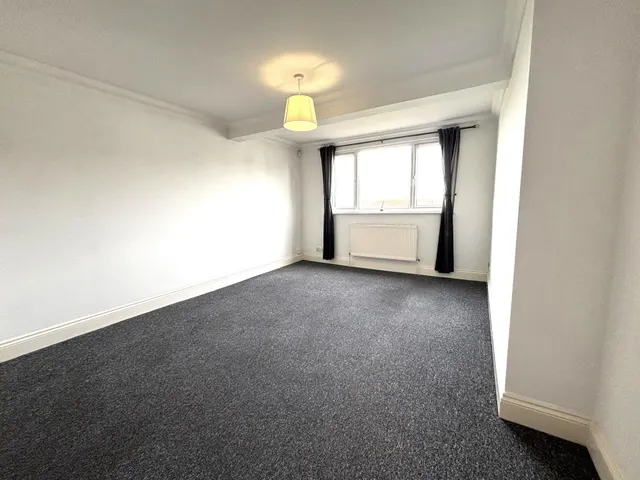 Photo 3 — Clarendon Road, Southsea, Portsmouth, PO4