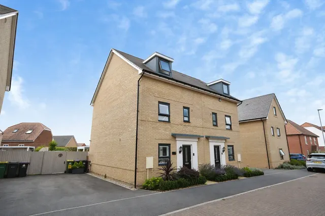Bartons Avenue, Hullbridge, Hockley, Essex, SS5, photo 1