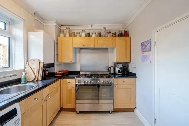 Photo 2 — St. Saviours Estate, London, SE1
