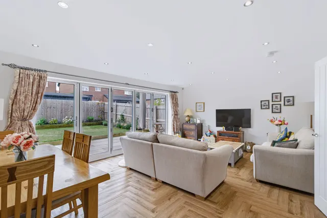 Photo 2 — Winterbourne Gardens, Warrington, WA4 3EF