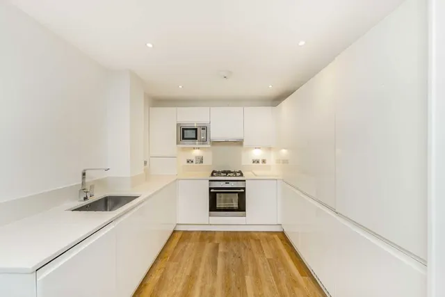 Pathfield Road, SW16, photo 2