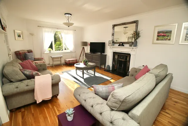 Photo 2 — Kings View, Westerwood, Cumbernauld, G68 0JT