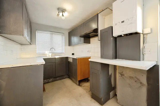 Photo 2 — Pilgrims Close, Bedford, Bedfordshire, MK42