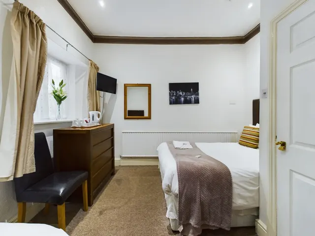 Park Place, Weston-super-Mare, BS23, photo 3