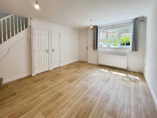 Long Beach View, Eastbourne, BN23, photo 2