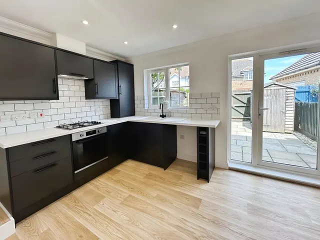 Long Beach View, Eastbourne, BN23, photo 3