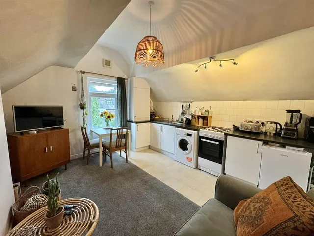 Hartington Road, Chorlton, M21, photo 3