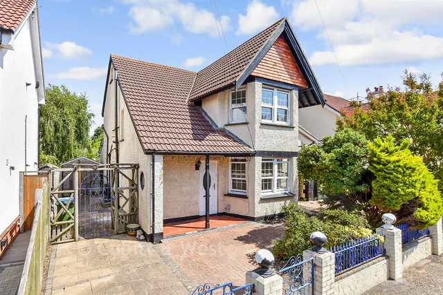 Tennyson Road, Bognor Regis, PO21, photo 1