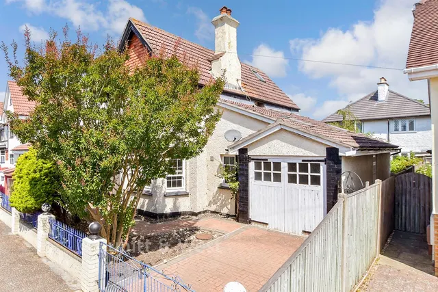 Tennyson Road, Bognor Regis, PO21, photo 2