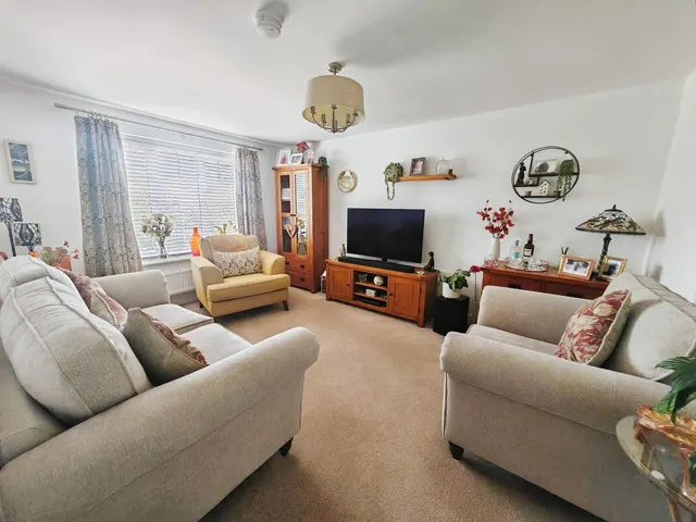 Maul Field Close, Crewe, CW1, photo 3