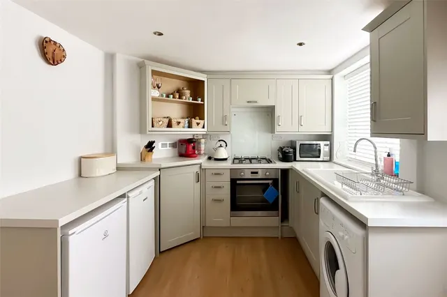 East Preston, Littlehampton, BN16, photo 2