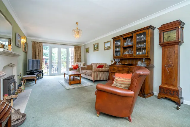 Woodland Avenue, Bourne, PE10, photo 3