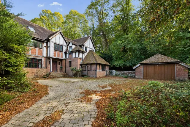 Orchard Hill, Windlesham, GU20, photo 1
