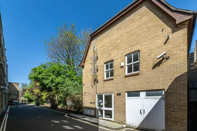 Photo 3 — Kilburn Place, Kilburn, NW6
