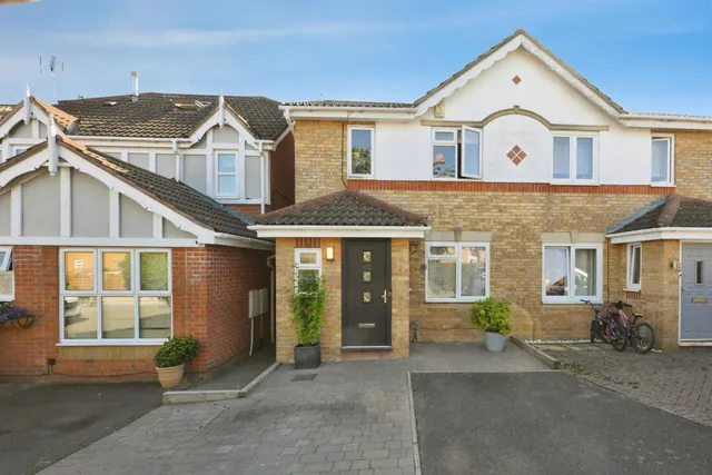 Challinor, HARLOW, photo 1