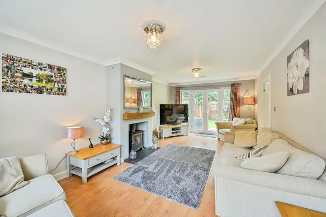 Photo 3 — The Woodlands, Stafford, Staffordshire, ST17